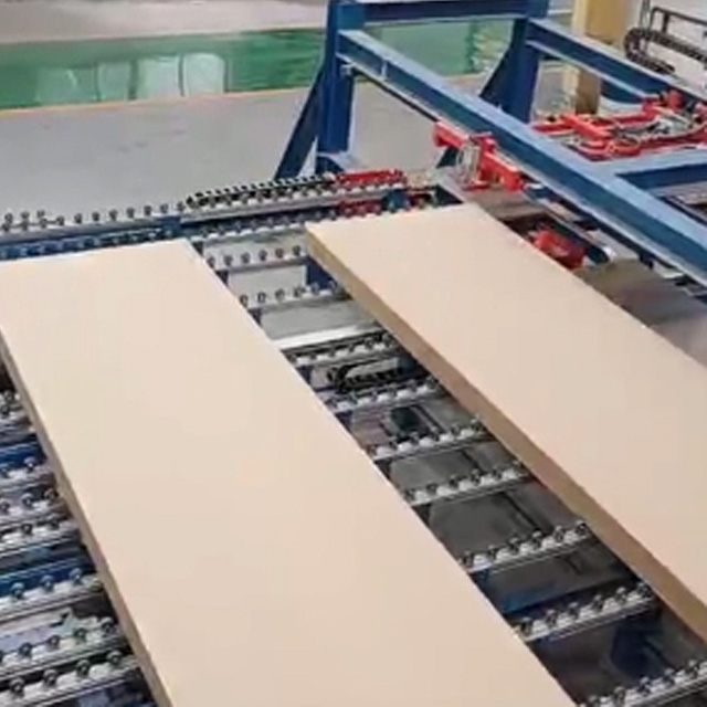MDF/PB Sanding and Sawing Line